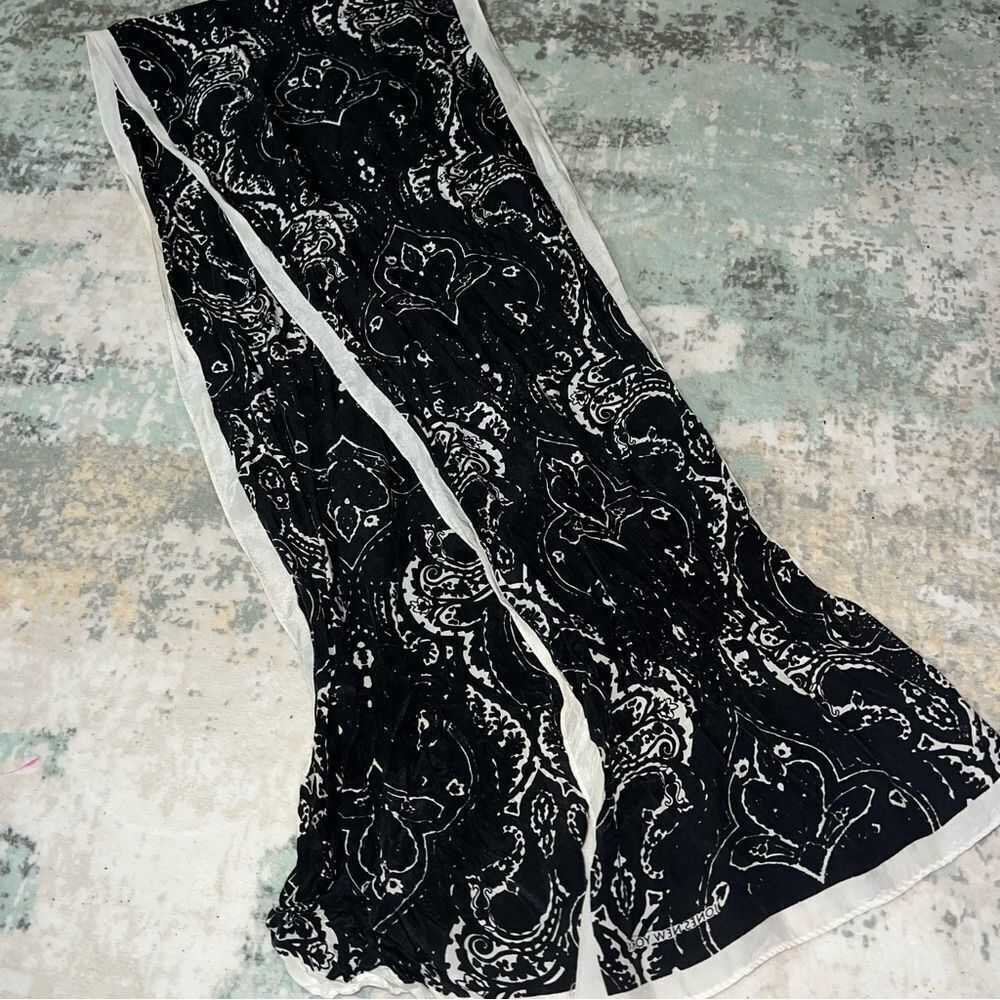 Jones NY Black and White Patterned Scarf
